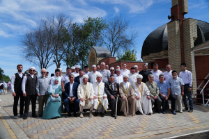 Мусульмане почтили память павших единоверцев у мемориального комплекса «Шахидляр кабере»